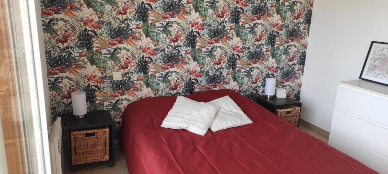 Appartement Avec Grande Terrasse A 15 Mn De La Mer Saint-Estève エクステリア 写真